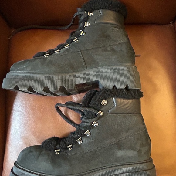 Voile Blanche Women's Tweed Shearling Lined Black Booties - Picture 6 of 11